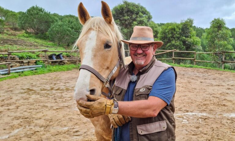 Olaf Linke aus Leipzig bei Bauer sucht Frau International, Pferderettungshof Algarve