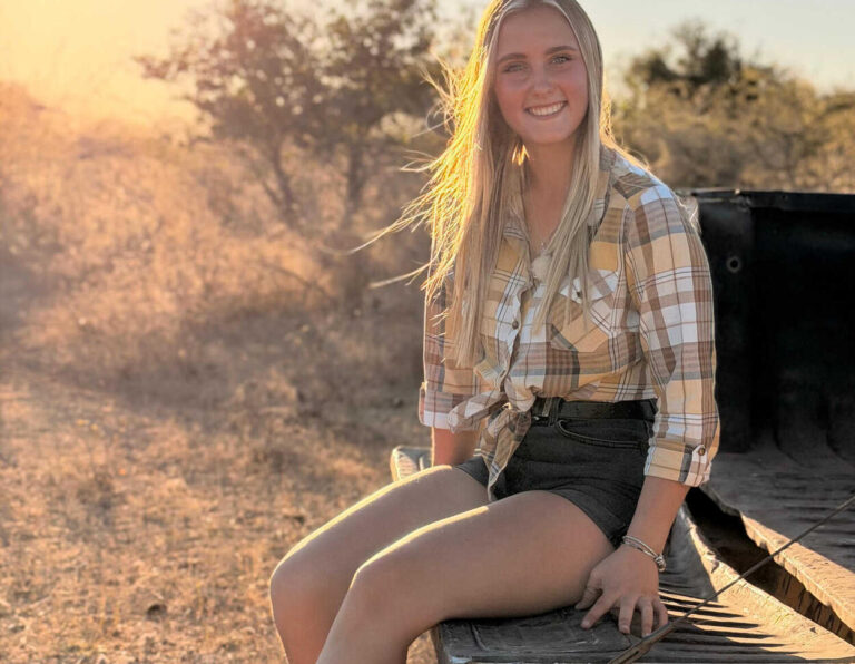 Maike aus Bauer sucht Frau International — jüngste Kandidatin auf ihrer Rinderfarm in Namibia
