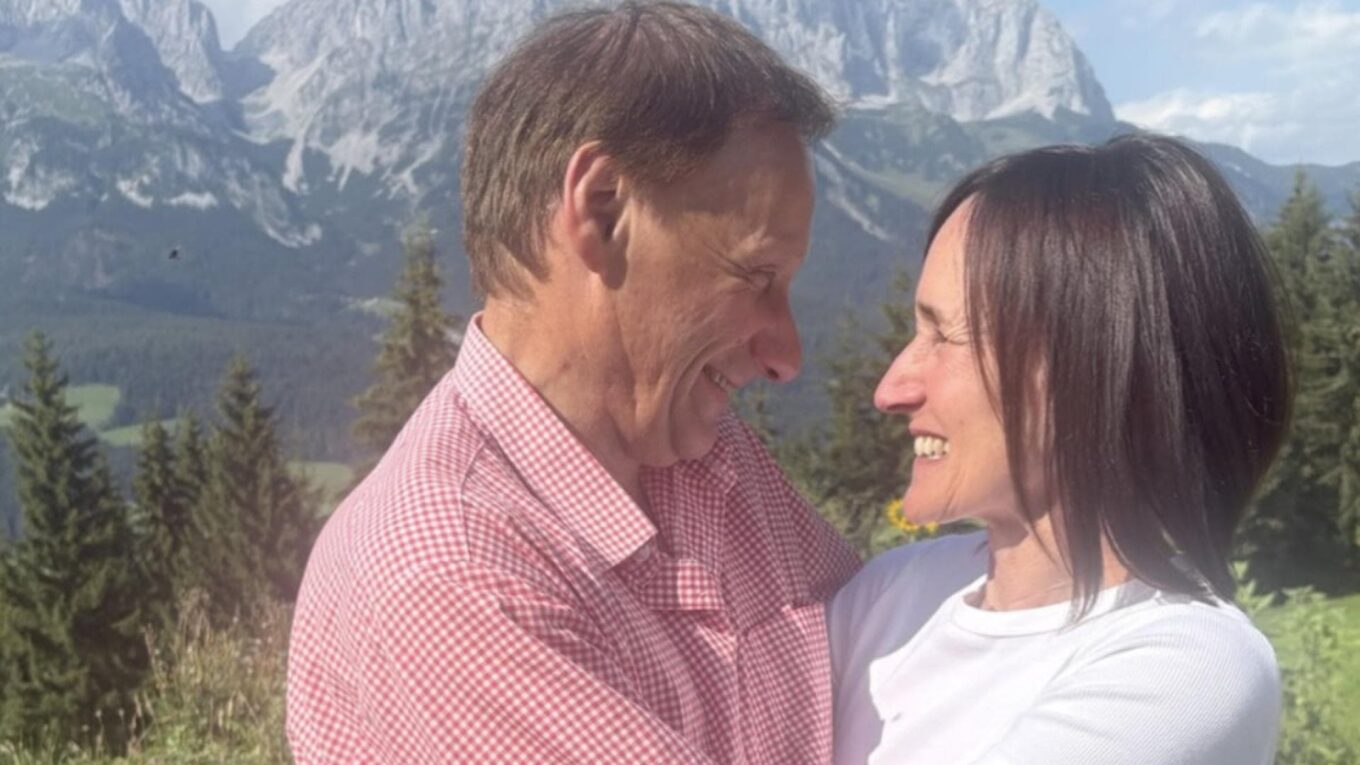 Silke und Franz Bauer sucht Frau International Hochzeit Dirndl