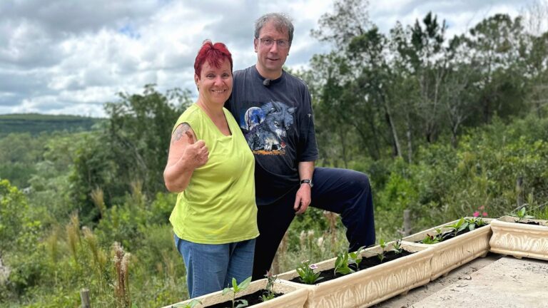 Ulrike und Heiko aus Bauer sucht Frau International lächeln gemeinsam